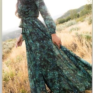 Gorgeous Maxi Wrap Dress Ivy City Co- Laney dress in Watercolor Blue/green